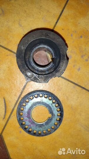 Шестерня распредвала и коленвала Toyota carina