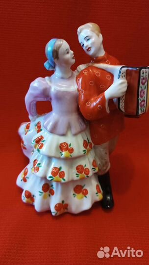 Статуэтка Уральская кадриль