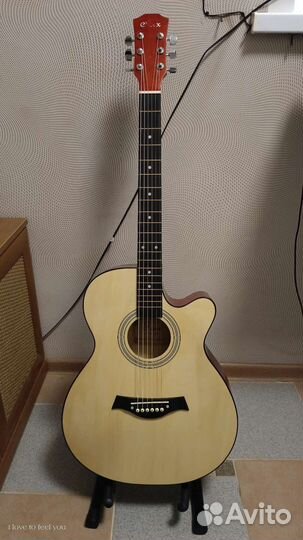 Акустическая гитара
