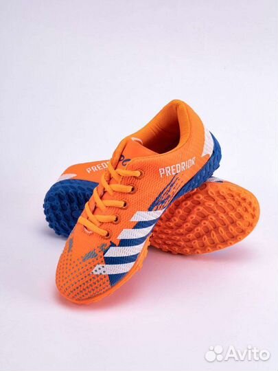 Бутсы футбольные сороконожки новые