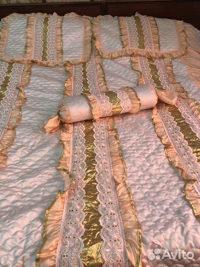 Покрывало с занавесками