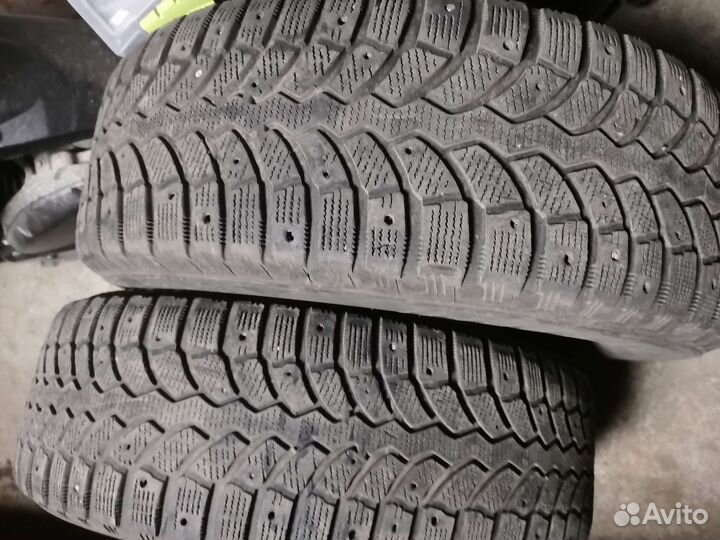 Bridgestone Alenza 001 215/65 R16 102T