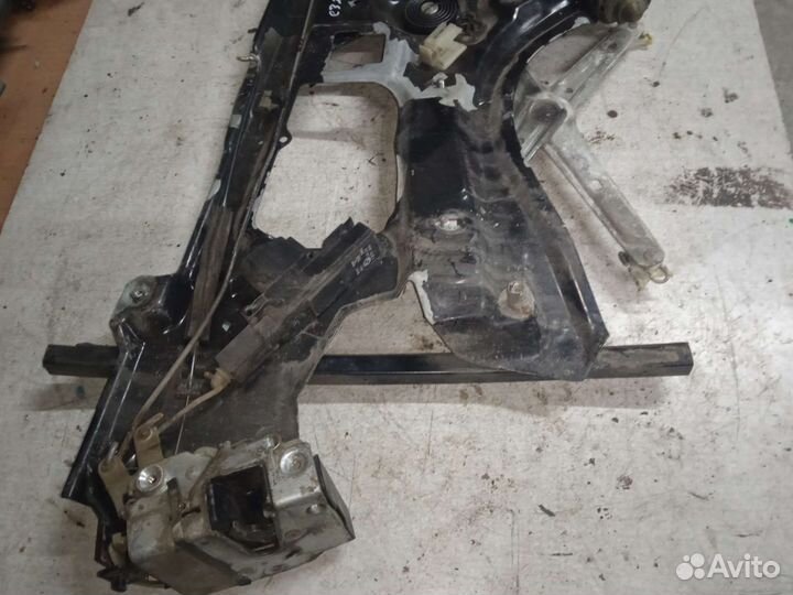 Электро-стеклоподъёмник задний левый BMW 7 E32