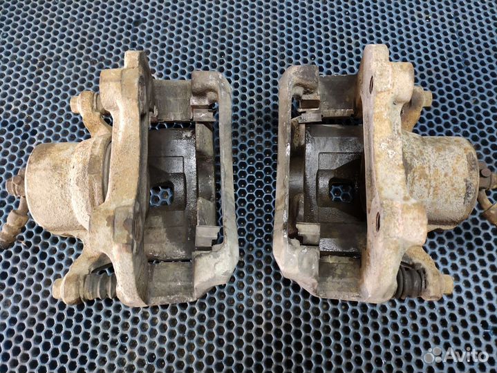 Суппорт передний nissan maxima a33