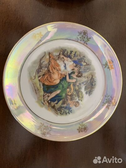 Тарелка сервировочная