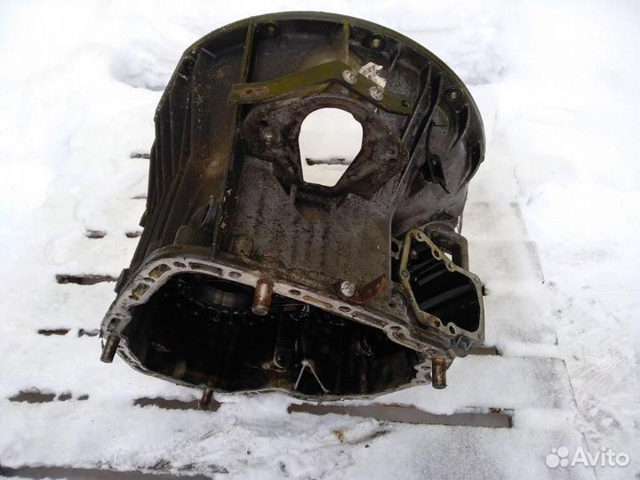 Корпус кпп передний 9452616001 mercedes-benz, actr