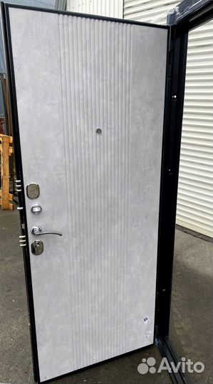 Дверь входная 6см «Нова Бетон»