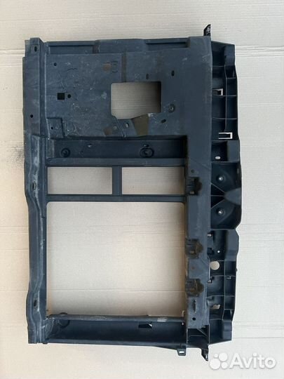 Панель передняя телевизор Peugeot 207