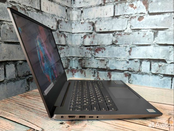 Ультрабук Lenovo на i5-8250u/ RAM 8/ SSD/ Full HD