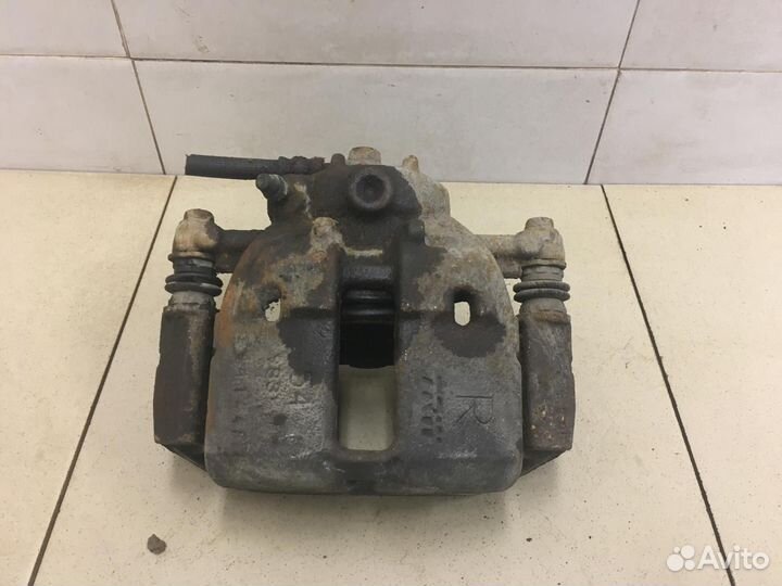 Суппорт передний правый Colt (Z3) 2004-2012