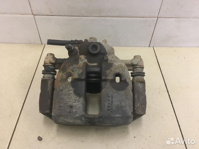 Суппорт передний правый Colt (Z3) 2004-2012