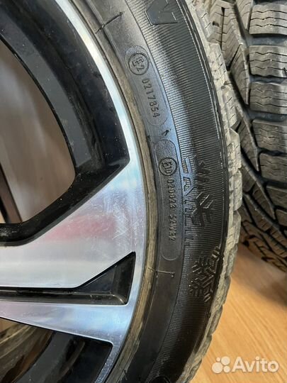 Kormoran Snow 215/50 R17 95V