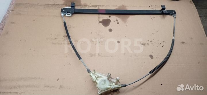 Стеклоподъемник правый DAF XF 105 2012