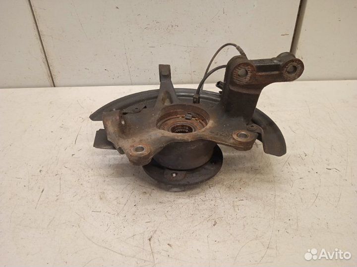 Кулак поворотный передний левый Renault Megane 3