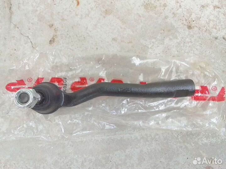 Наконечник рулевой тяги левый Toyota Avensis