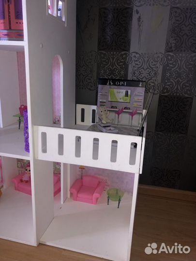 Домик кукольный