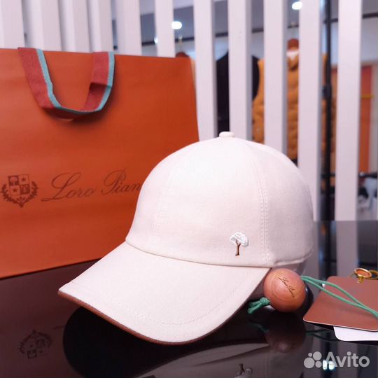 Бейсболка loro piana