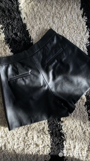 Кожаные шорты Zara