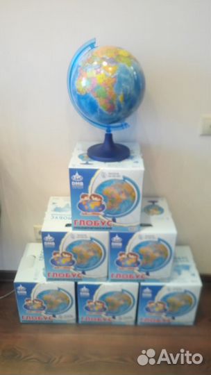 Глобусы в упаковке новые