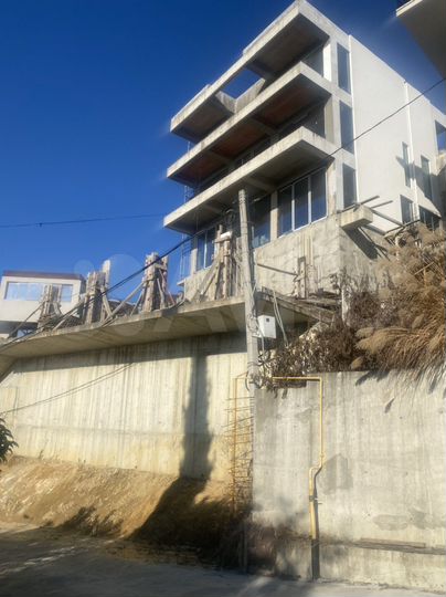 Дом 486 м² на участке 5,1 сот.