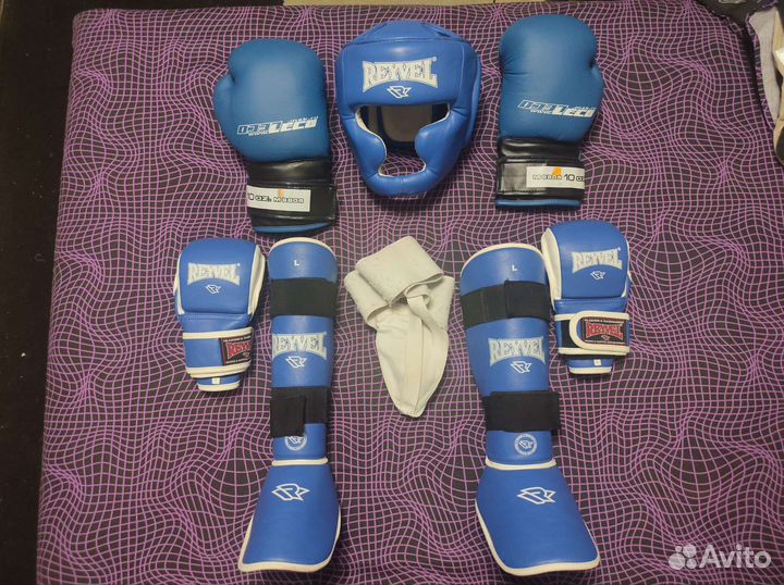 Перчатки для единоборств