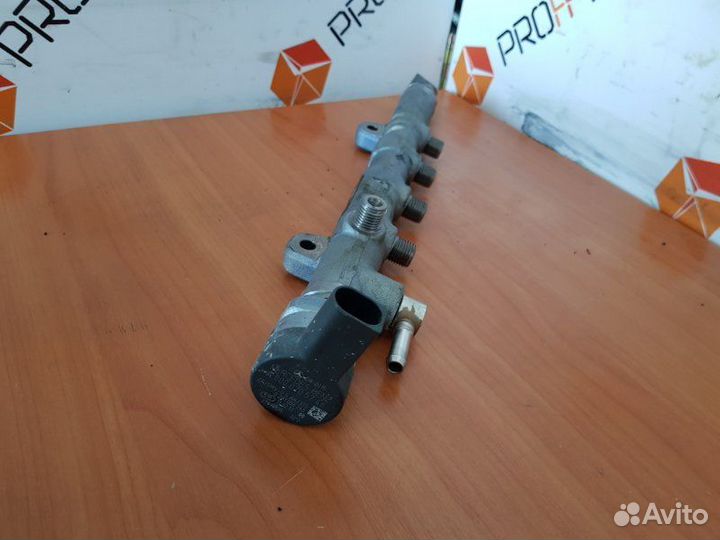 Топливная рампа Mercedes Sprinter W906 OM651 2.2