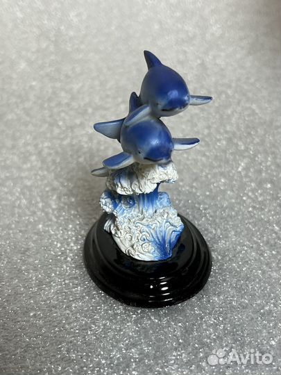 Статуэтка два дельфина