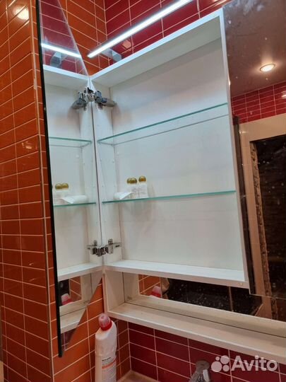 Зеркало шкаф в ванную с подсветкой