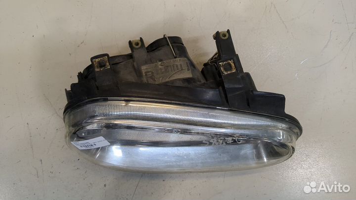 Фара (передняя) правая Volkswagen Golf 4, 2002