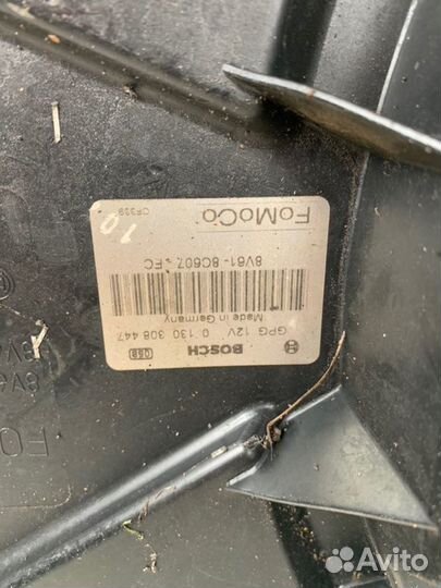 Диффузор с вентилятором Ford Focus 3 CB8 1.6