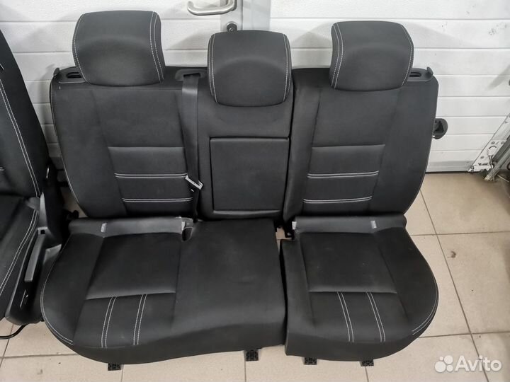 Комплект сидений Renault Fluence 2009-2017