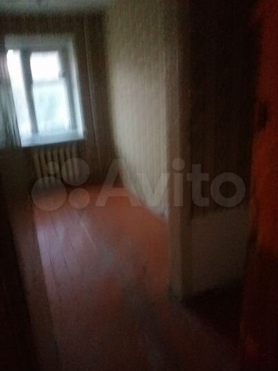 Комната 9 м² в 3-к., 2/2 эт.