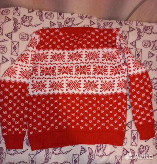 Свитер женский