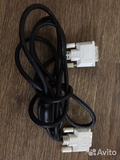 Кабель для компьютера DVI