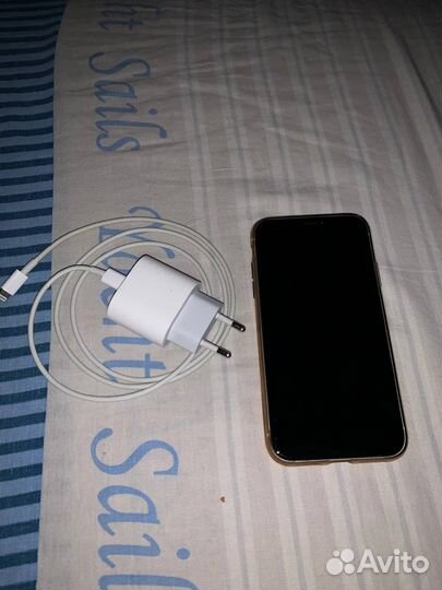 Телефон iPhone xr 64gb