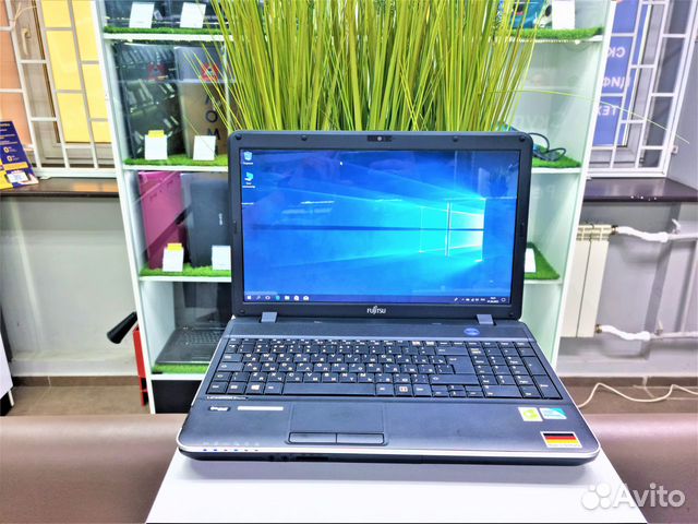 Ноутбук для работы учебы Fujitsu AH512 б/у объявление продам
