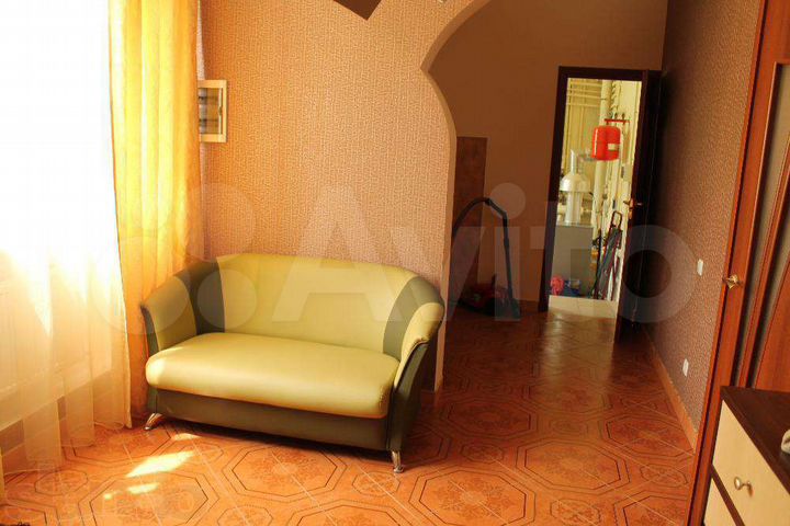 Дом 497 м² на участке 10 сот.