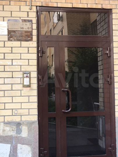 2-к. квартира, 69,4 м², 1/9 эт.