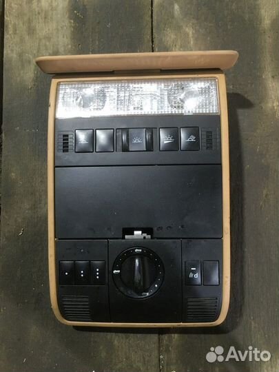 Плафон салонный Porsche Cayenne