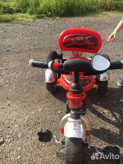 Детский трехколесный велосипед