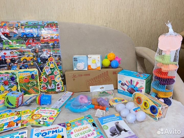 Развивающие игрушки (можно пакетом)