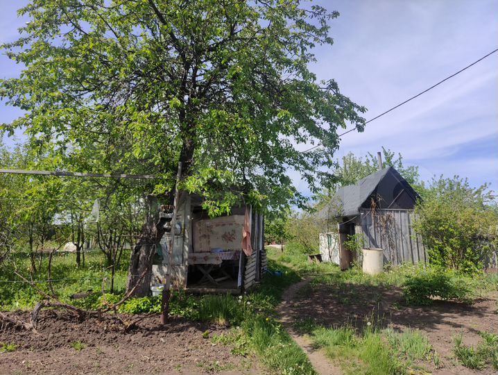 Дом 26,9 м² на участке 18 сот.