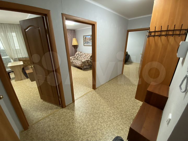 2-к. квартира, 55 м², 3/10 эт.