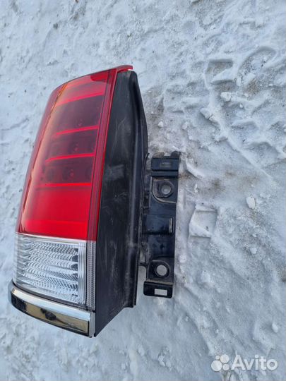 Фонарь левый LC200 Land Cruiser 200 LC 200