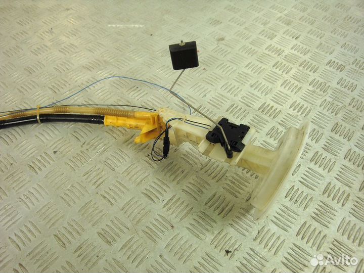 Датчик уровня топлива Audi A6 C6 4F0201317