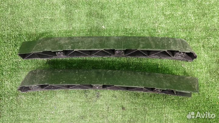 Кронштейн бампера заднего Skoda Fabia 5J 2010