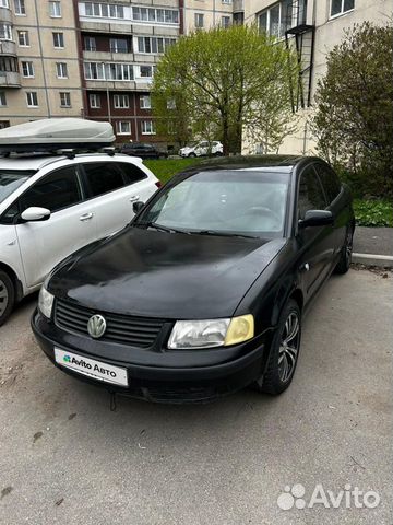 Volkswagen Passat 1.6 MT, 1996, 250 000 км с пробегом, цена 150000 руб.