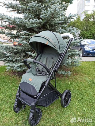 Новая коляска с перекидной ручкой Luxmom H2