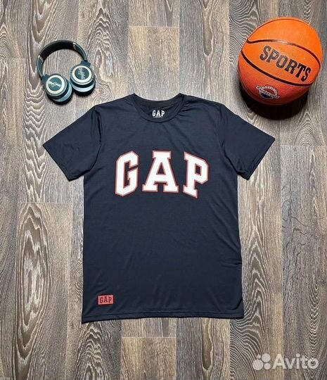 Футболка мужская GAP