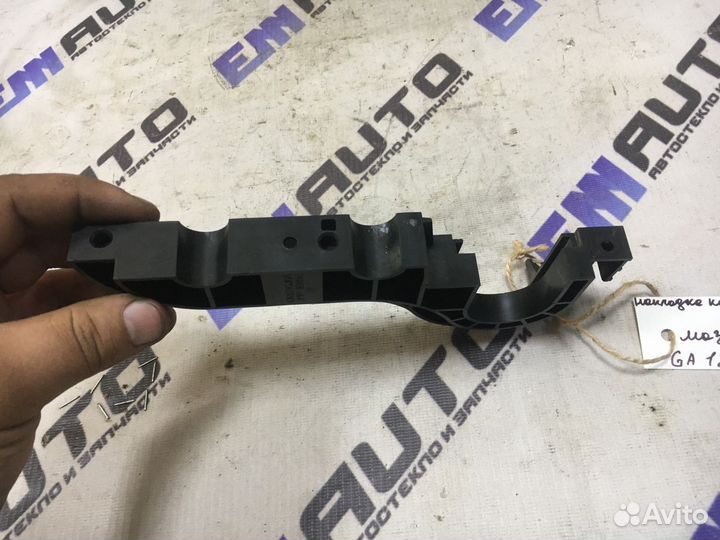 Накладка корпуса отопителя Мазда сх7